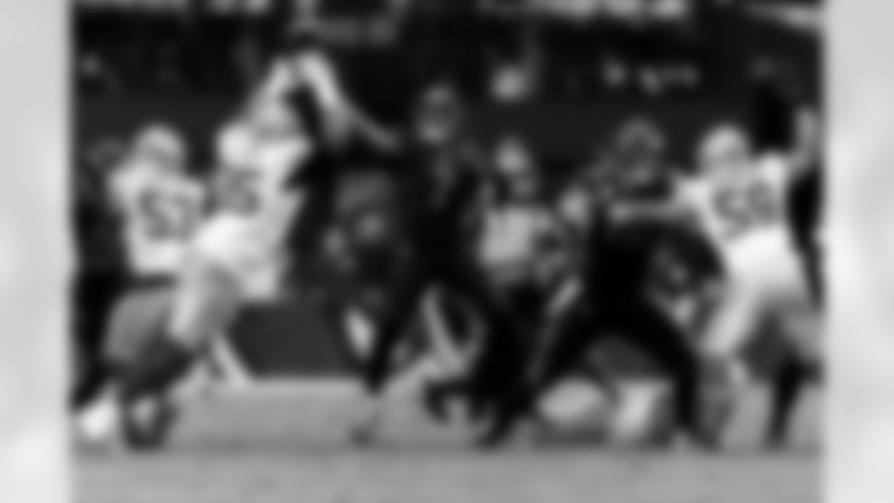 Arizona Cardinals quarterback Jacoby Brissett (7) during the Week 11 regular season game between the Arizona Cardinals and the San Francisco 49ers on Sunday, Nov. 16, 2025 at State Farm Stadium.