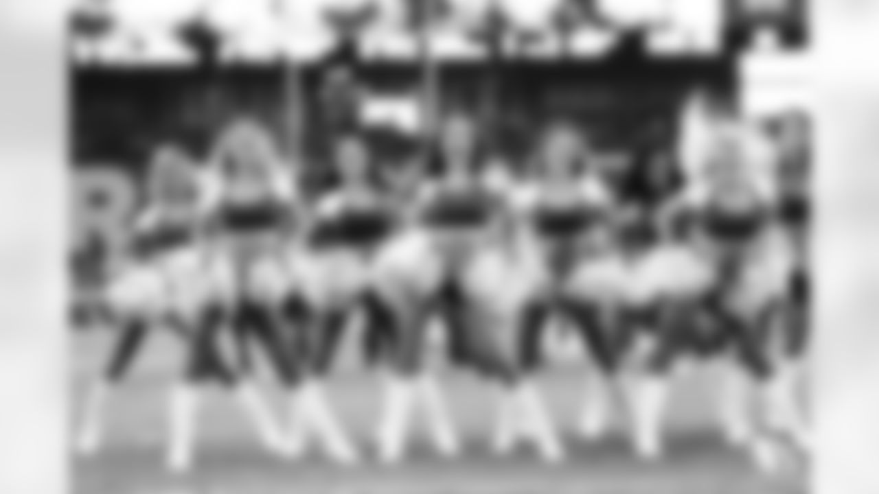 cheerleaders vs ravens_00091