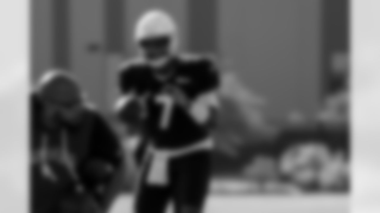 Arizona Cardinals quarterback Jacoby Brissett (7) during practice at the Dignity Health Training Facility on Friday, Nov. 7, 2025 in Tempe, AZ.