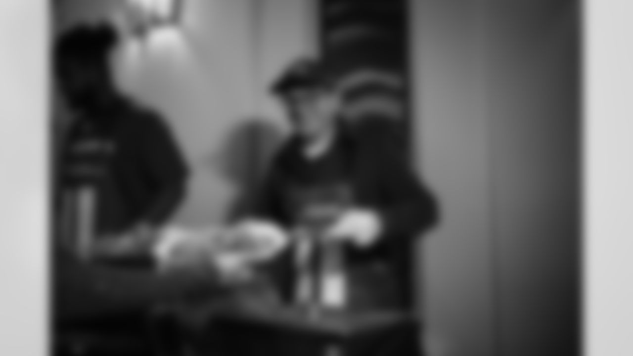 The Arizona Cardinals and Phoenix Rescue Mission host families for a Thanksgiving meal event on Monday, Nov. 24, 2025 in Phoenix, AZ.