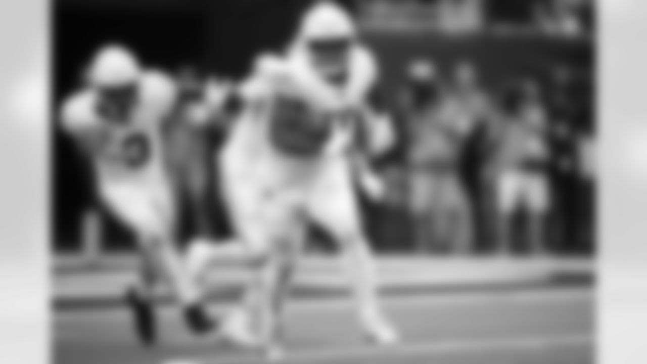Arizona Cardinals linebacker Krys Barnes (51) during the Week 11 regular season game between the Arizona Cardinals and the Houston Texans on Sunday, Nov 19, 2023 in Houston, TX.