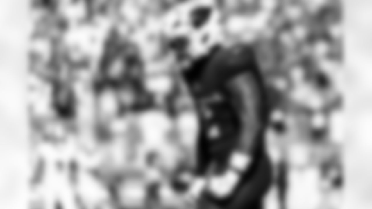 Arizona Cardinals linebacker Mack Wilson Sr. (2) during the Week 3 regular season game between the Arizona Cardinals and the San Francisco 49ers on Sunday, Sep. 21, 2025 in Santa Clara, CA.