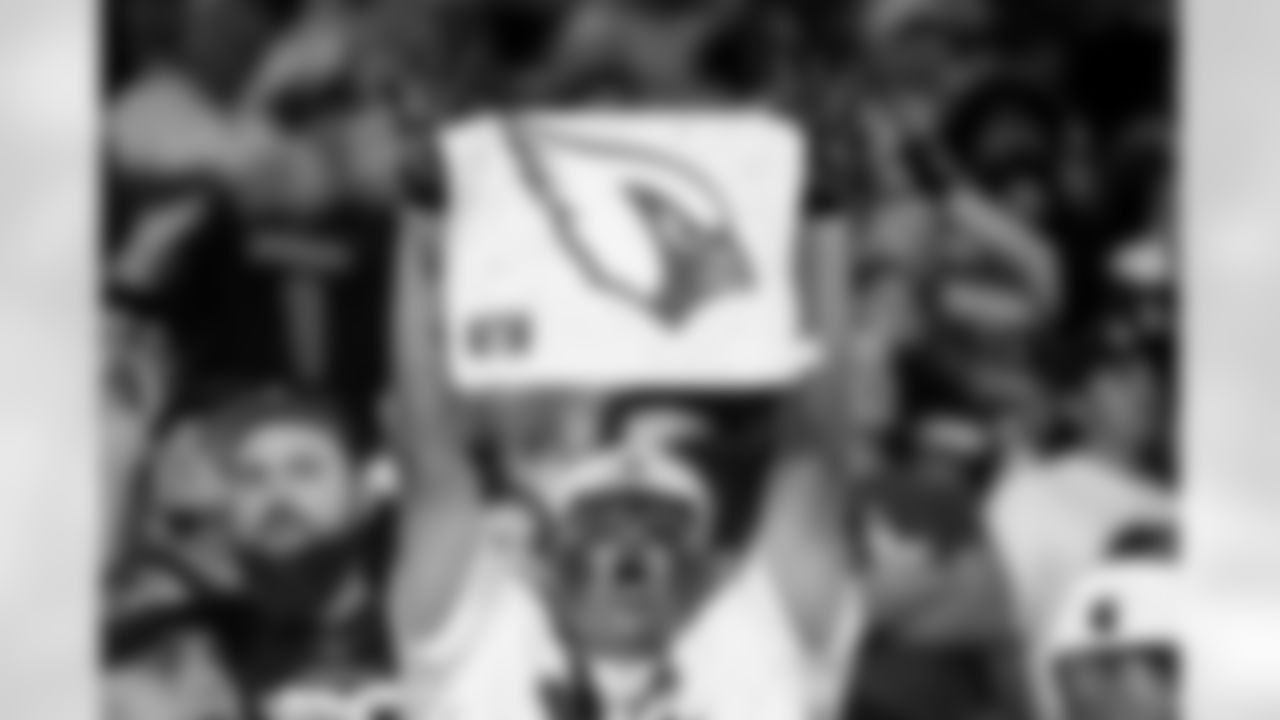 Fans during the Week 4 regular season game between the Arizona Cardinals and the Seattle Seahawks on Thursday, Sep. 25, 2025 at State Farm Stadium.