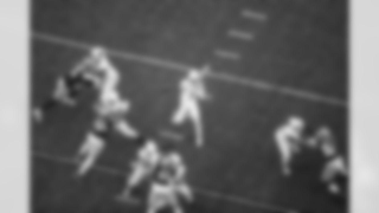 Arizona Cardinals quarterback Kyler Murray (1) during the Week 15 regular season game between the Arizona Cardinals and the San Francisco 49ers on Sunday, Dec 17, 2023 at State Farm Stadium.