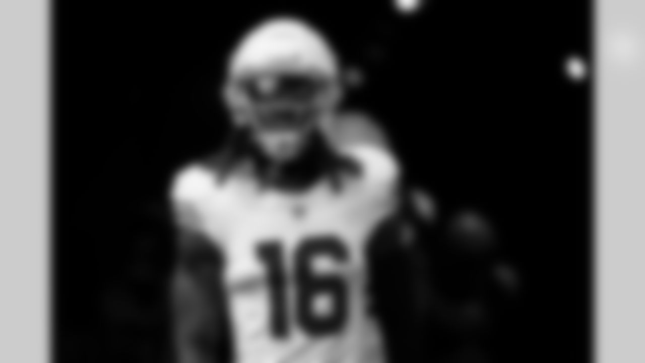 Arizona Cardinals cornerback Max Melton (16) during the Week 13 regular season game between the Arizona Cardinals and the Minnesota Vikings on Sunday, Dec 1, 2024 in Minneapolis, MN.