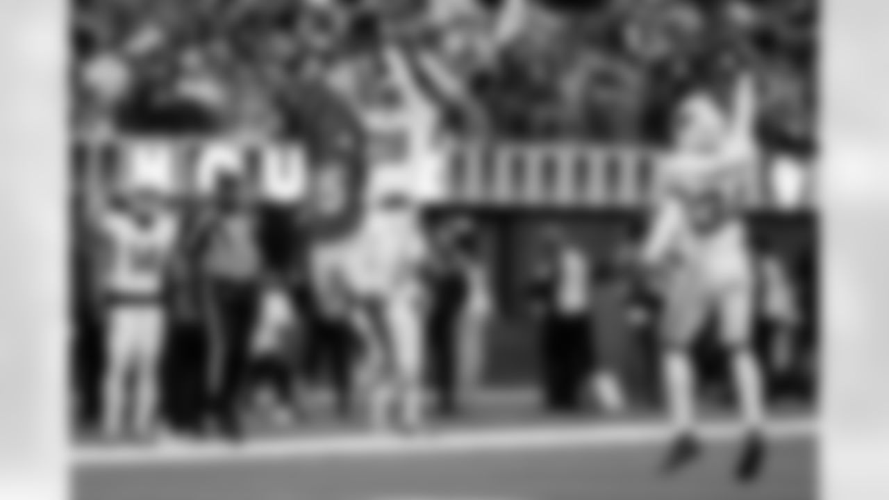 Arizona Cardinals cornerback Elijah Jones (28) during the Week 18 regular season game between the Arizona Cardinals and the Los Angeles Rams on Sunday, Jan. 4, 2026 in Los Angeles, CA.