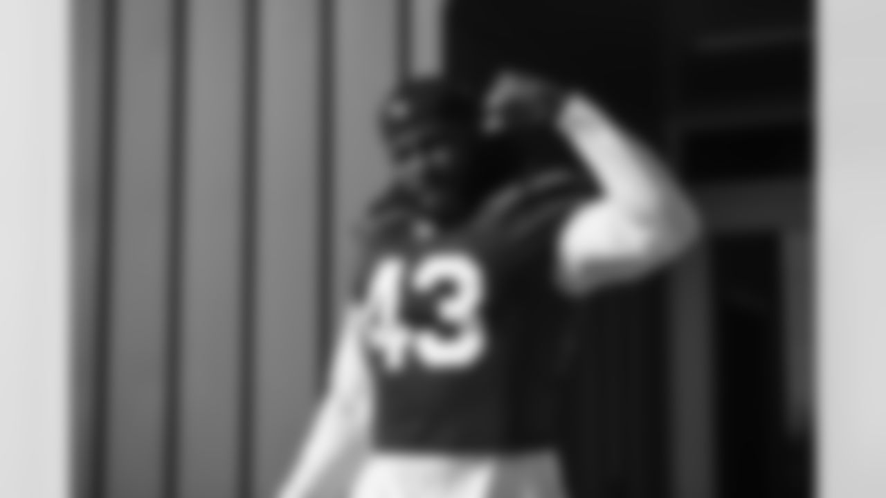 Arizona Cardinals linebacker Jesse Luketa (43) during practice at the Dignity Health Training Facility on Thursday, November 30, 2023 in Tempe, AZ.