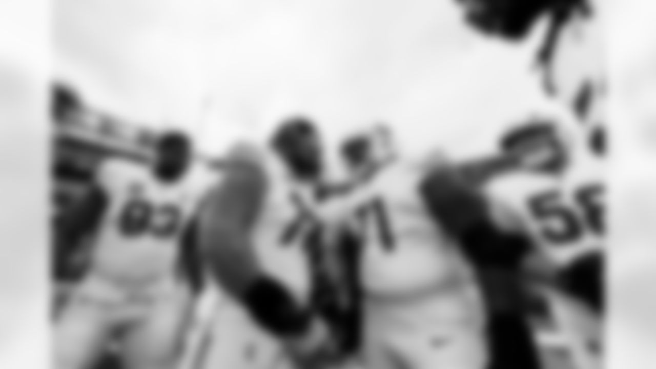 Arizona Cardinals offensive lineman Hjalte Froholdt (72) and Arizona Cardinals offensive lineman Jon Gaines II (71) during the Week 17 regular season game between the Arizona Cardinals and the Cincinnati Bengals on Sunday, Dec. 28, 2025 in Cincinnati, OH.