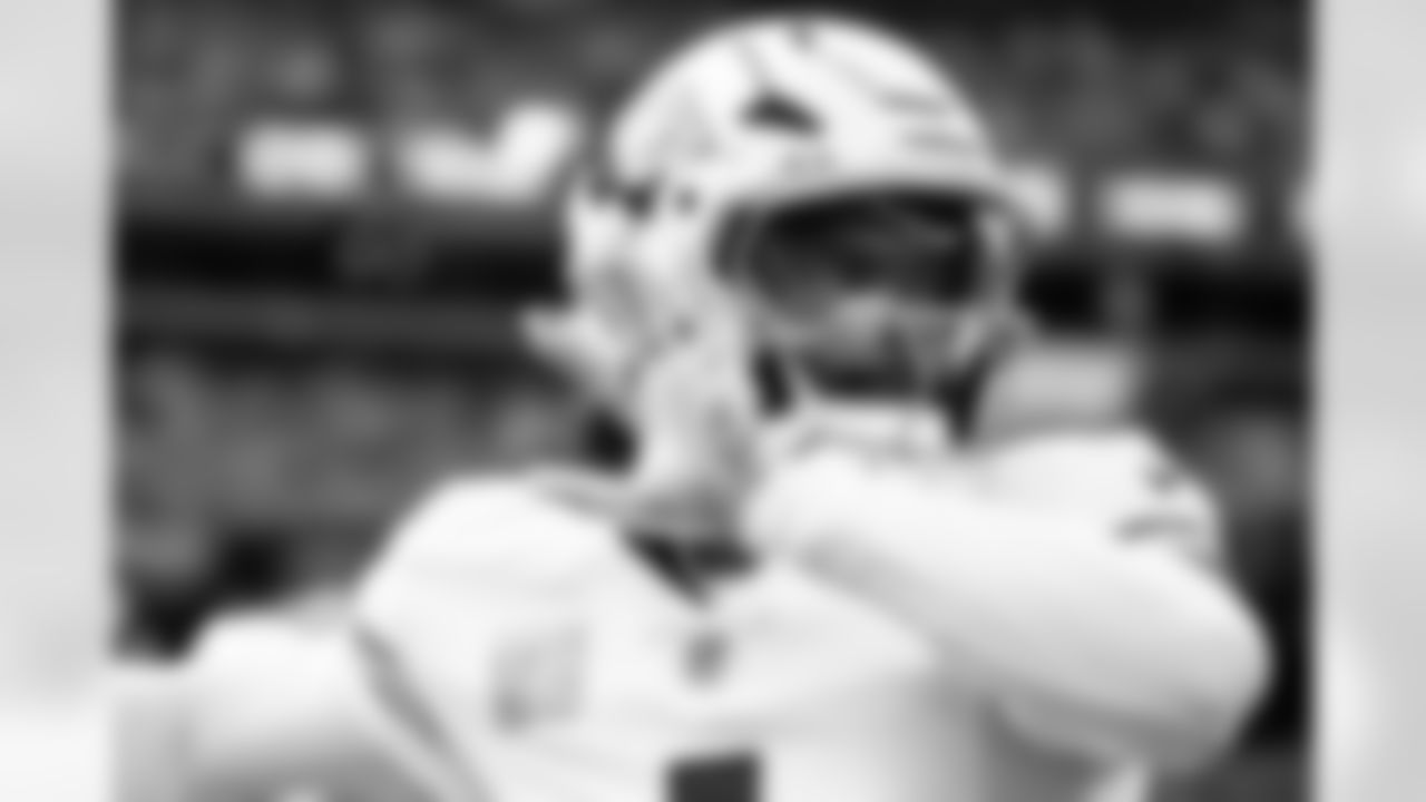 Arizona Cardinals quarterback Kyler Murray (1) during the Week 13 regular season game between the Arizona Cardinals and the Minnesota Vikings on Sunday, Dec 1, 2024 in Minneapolis, MN.
