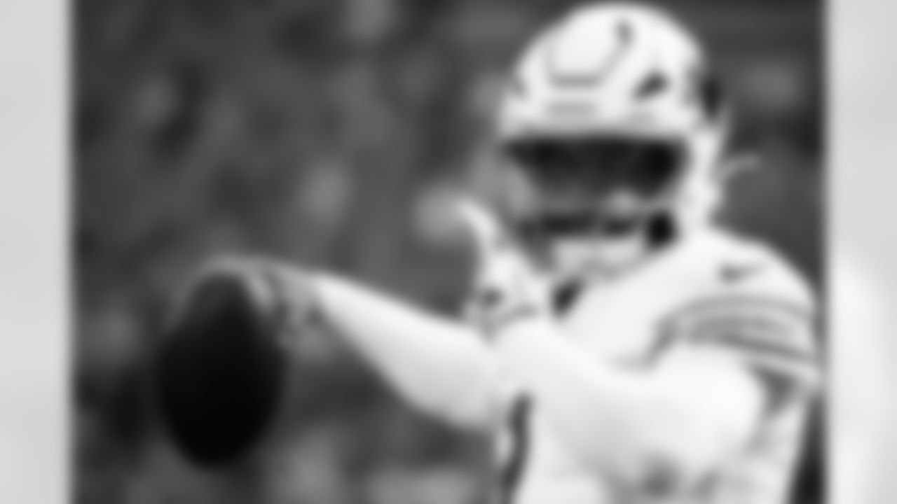 Arizona Cardinals quarterback Kyler Murray (1) during the Week 13 regular season game between the Arizona Cardinals and the Minnesota Vikings on Sunday, Dec 1, 2024 in Minneapolis, MN.