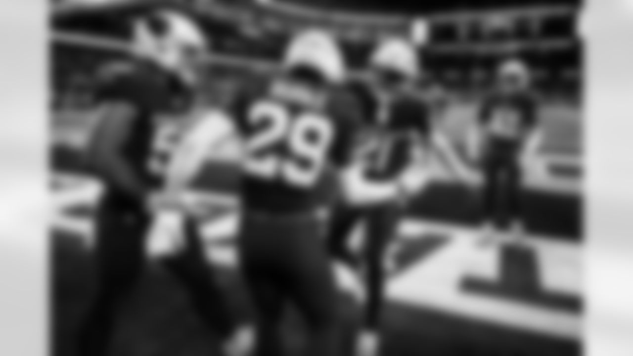 Arizona Cardinals cornerback Garrett Williams (21) and Arizona Cardinals cornerback Denzel Burke (29) during the Week 9 regular season game between the Arizona Cardinals and the Dallas Cowboys on Monday, Nov. 3, 2025 in Arlington, TX.