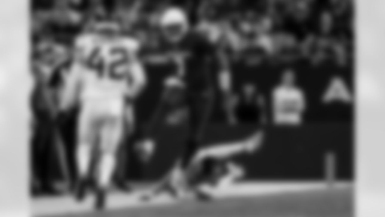 Arizona Cardinals quarterback Jacoby Brissett (7) during the Week 12 regular season game between the Arizona Cardinals and the Jacksonville Jaguars on Sunday, Nov. 23, 2025 at State Farm Stadium.