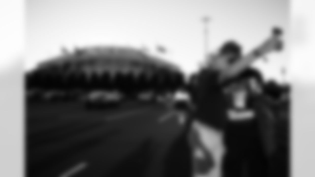 The Arizona Cardinals host a pregame tailgate during the inaugural Cardinals Premier Travel trip at PBR Texas on Monday, Nov. 3, 2025 in Arlington, TX.