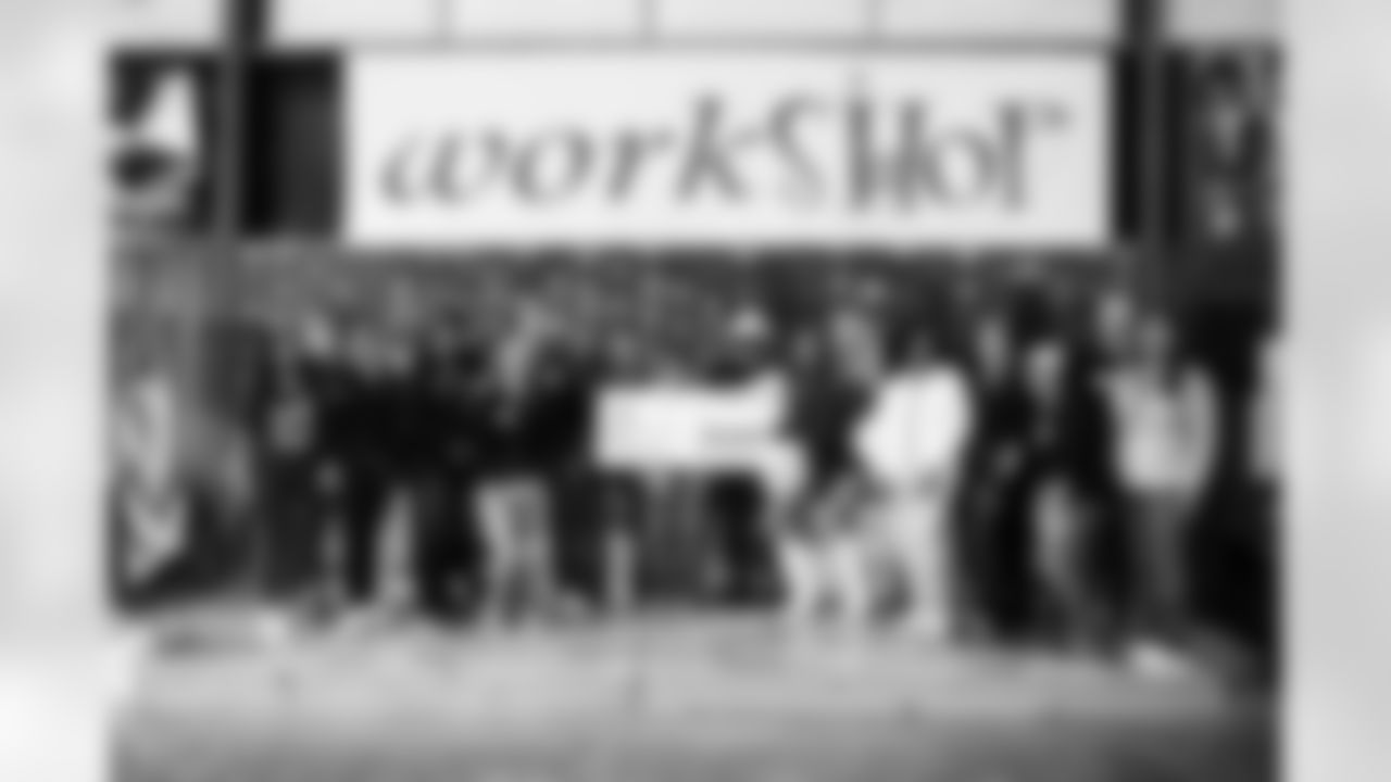 The Arizona Cardinals visit Sleep in Heavenly Peace with 2025 Changemaker Dawn Wallace and the Flinn Foundation on Thursday, Jan. 29, 2026 in Phoenix, AZ.