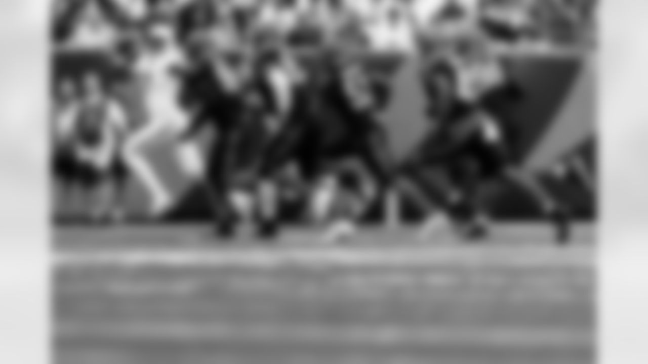 Arizona Cardinals quarterback Jacoby Brissett (7) during the Week 17 regular season game between the Arizona Cardinals and the Cincinnati Bengals on Sunday, Dec. 28, 2025 in Cincinnati, OH.