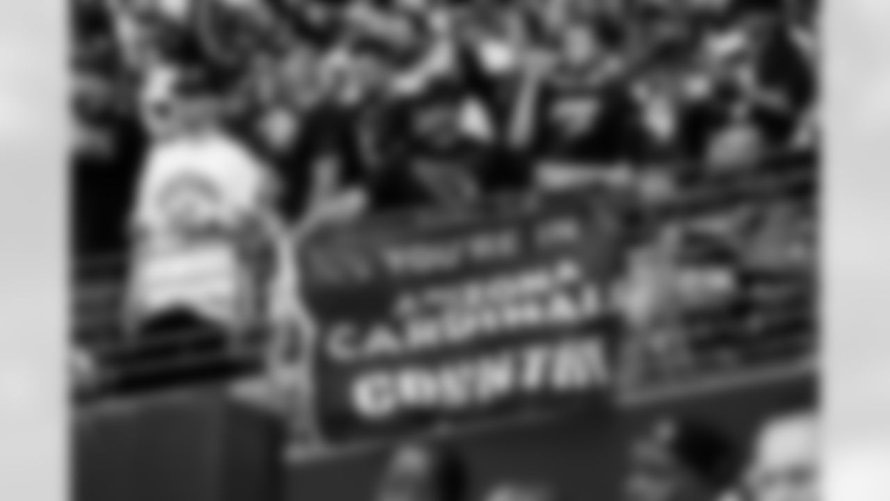 Fans during the Week 3 regular season game between the Arizona Cardinals and the Detroit Lions on Sunday, Sep. 22, 2024 at State Farm Stadium.
