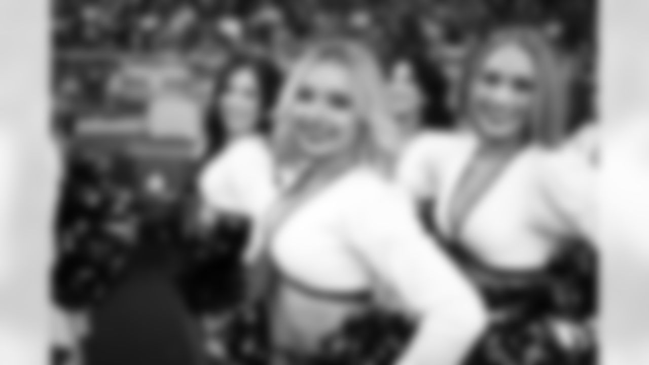 cheerleaders vs ravens_00095