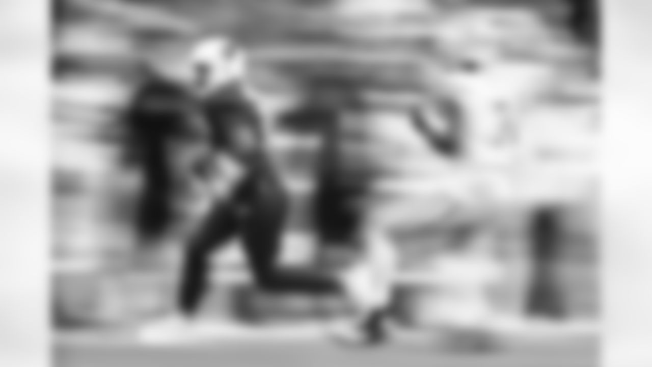 Arizona Cardinals quarterback Jacoby Brissett (7) during the Week 7 regular season game between the Arizona Cardinals and the Green Bay Packers on Sunday, Oct. 19, 2025 at State Farm Stadium.