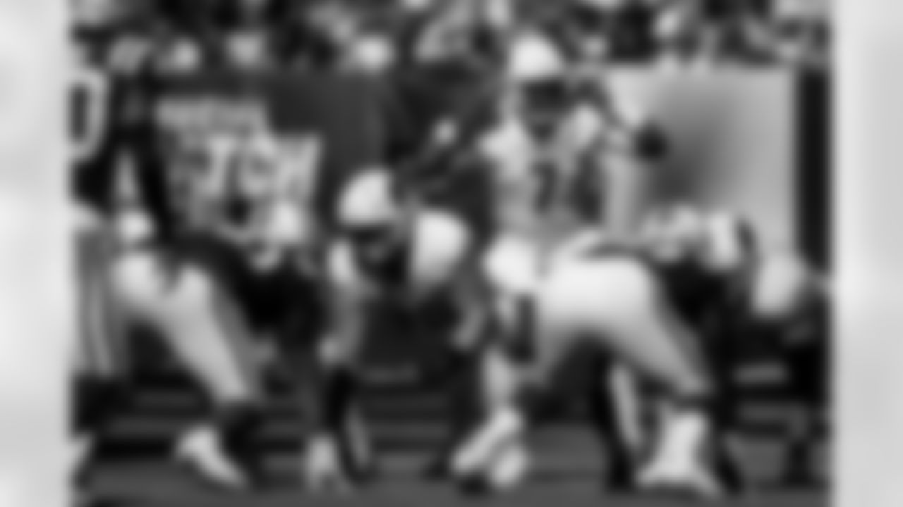Arizona Cardinals quarterback Jacoby Brissett (7) during the Week 6 regular season game between the Arizona Cardinals and the Indianapolis Colts on Sunday, Oct. 12, 2025 in Indianapolis, IN.