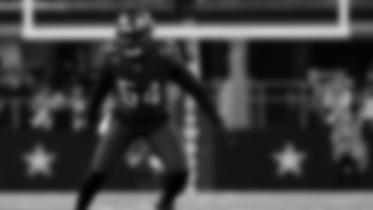 Tampa Bay Buccaneers linebacker LaVontae David (54) looks to defend during a NFL football game against the Dallas Cowboys on Sunday, Dec. 22, 2024, in Arlington, Texas. (AP Photo/Matt Patterson)