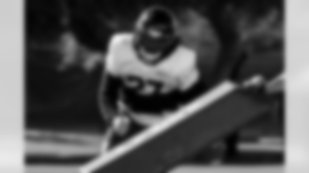 Arizona Cardinals linebacker Akeem Davis-Gaither (27) during practice at the Dignity Health Training Facility on Thursday, Nov. 13, 2025 in Tempe, AZ.