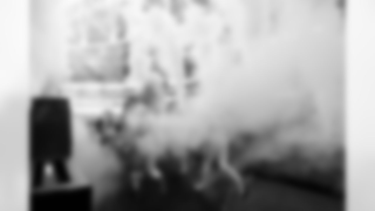 Arizona Cardinals defensive lineman Dalvin Tomlinson (94) during the Week 16 regular season game between the Arizona Cardinals and the Atlanta Falcons on Sunday, Dec. 21, 2025 at State Farm Stadium.