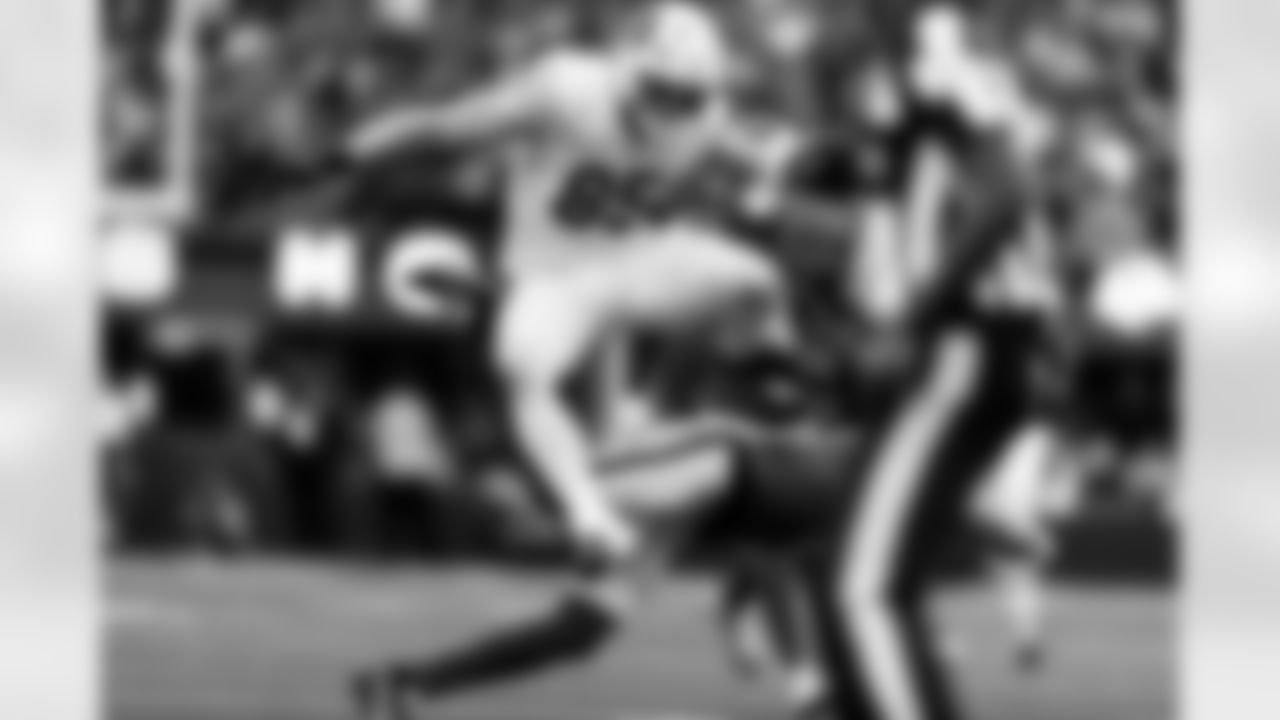 Arizona Cardinals tight end Trey McBride (85) during the Week 18 regular season game between the Arizona Cardinals and the Los Angeles Rams on Sunday, Jan. 4, 2026 in Los Angeles, CA.