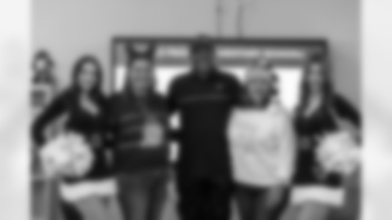 The Arizona Cardinals host a Milk and Cookies at Frank Elementary School presented by SRP and Albertsons-Safeway on Wednesday, Dec. 17, 2025 in Tempe, AZ.