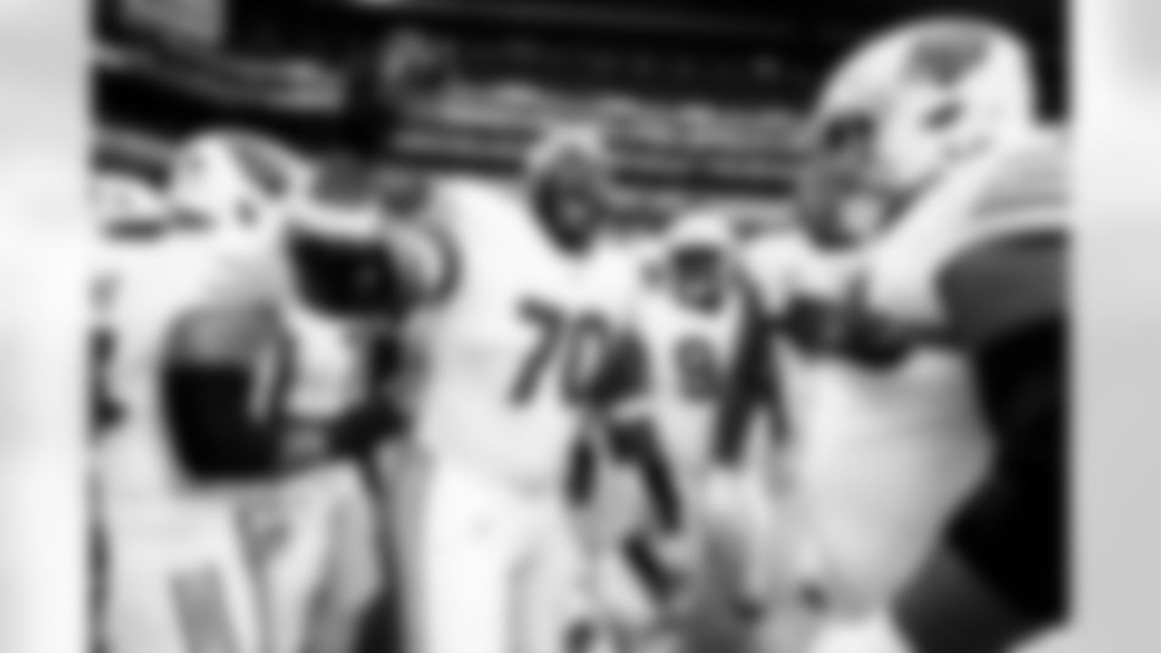 Arizona Cardinals offensive lineman Paris Johnson Jr. (70) during the Week 6 regular season game between the Arizona Cardinals and the Indianapolis Colts on Sunday, Oct. 12, 2025 in Indianapolis, IN.