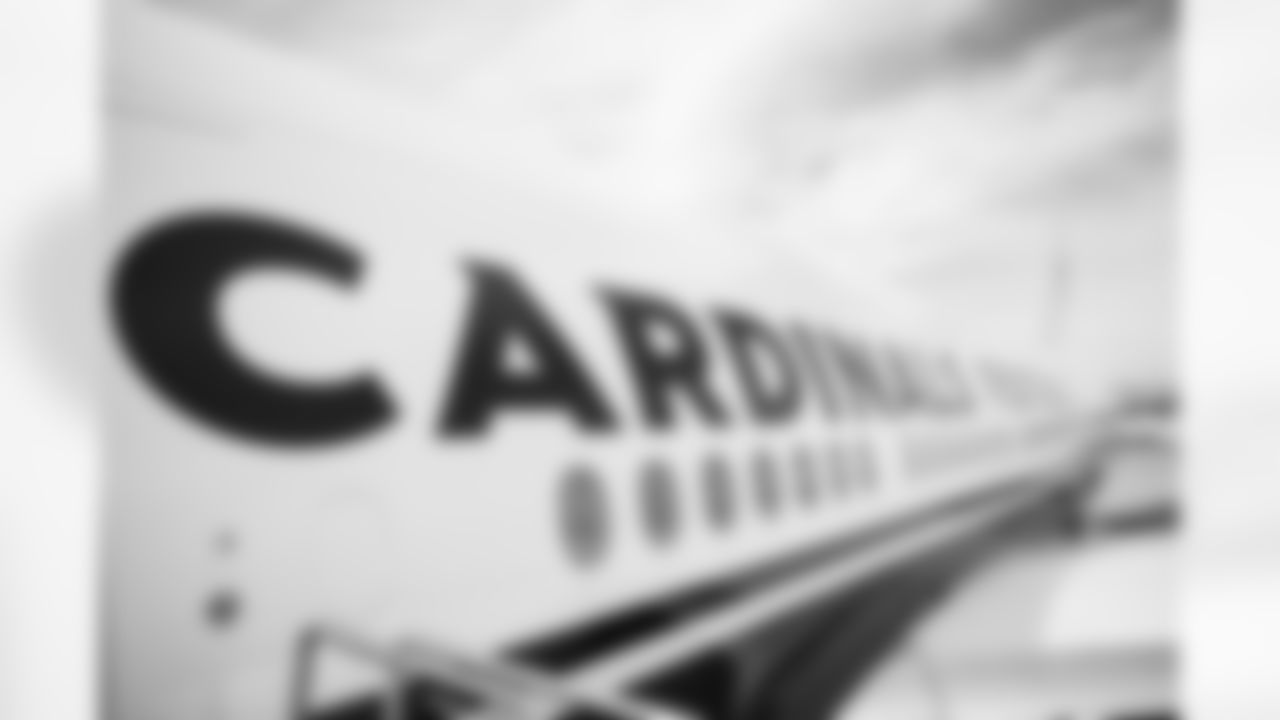 The Arizona Cardinals airplane travels to Inglewood before the Week 18 regular season game against the Los Angeles Rams on Saturday, Jan. 3, 2026 in Phoenix, AZ.