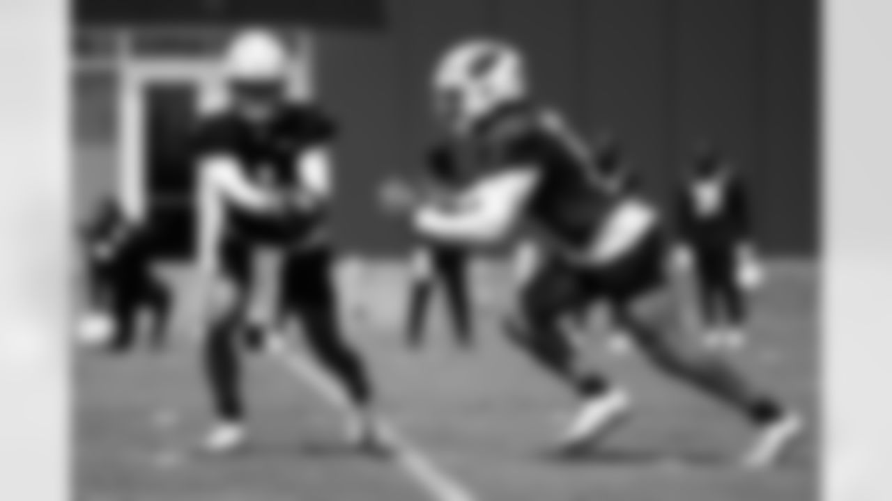 Arizona Cardinals quarterback Kyler Murray (1) and Arizona Cardinals running back James Conner (6) during 2025 Training Camp at the Dignity Health Training Facility on Tuesday, Aug. 19, 2025 in Tempe, AZ.