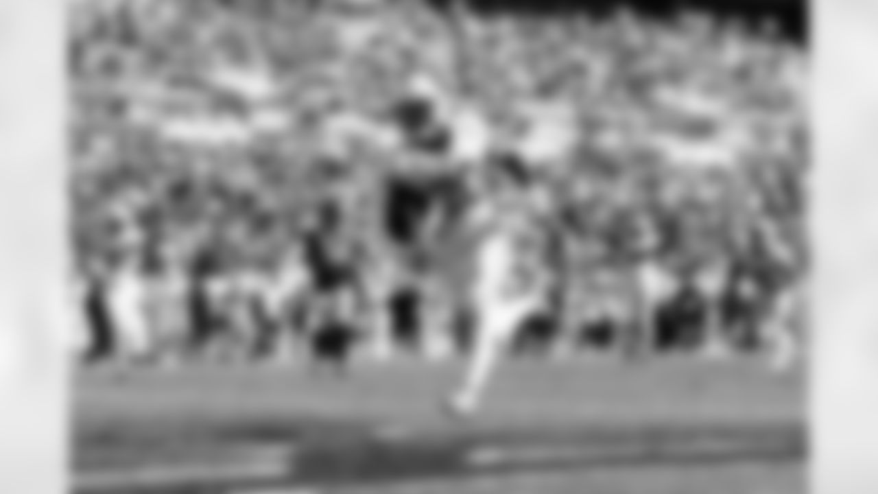 Arizona Cardinals running back Bam Knight (20) during the Week 13 regular season game between the Arizona Cardinals and the Tampa Bay Buccaneers on Sunday, Nov. 30, 2025 in Tampa, FL.