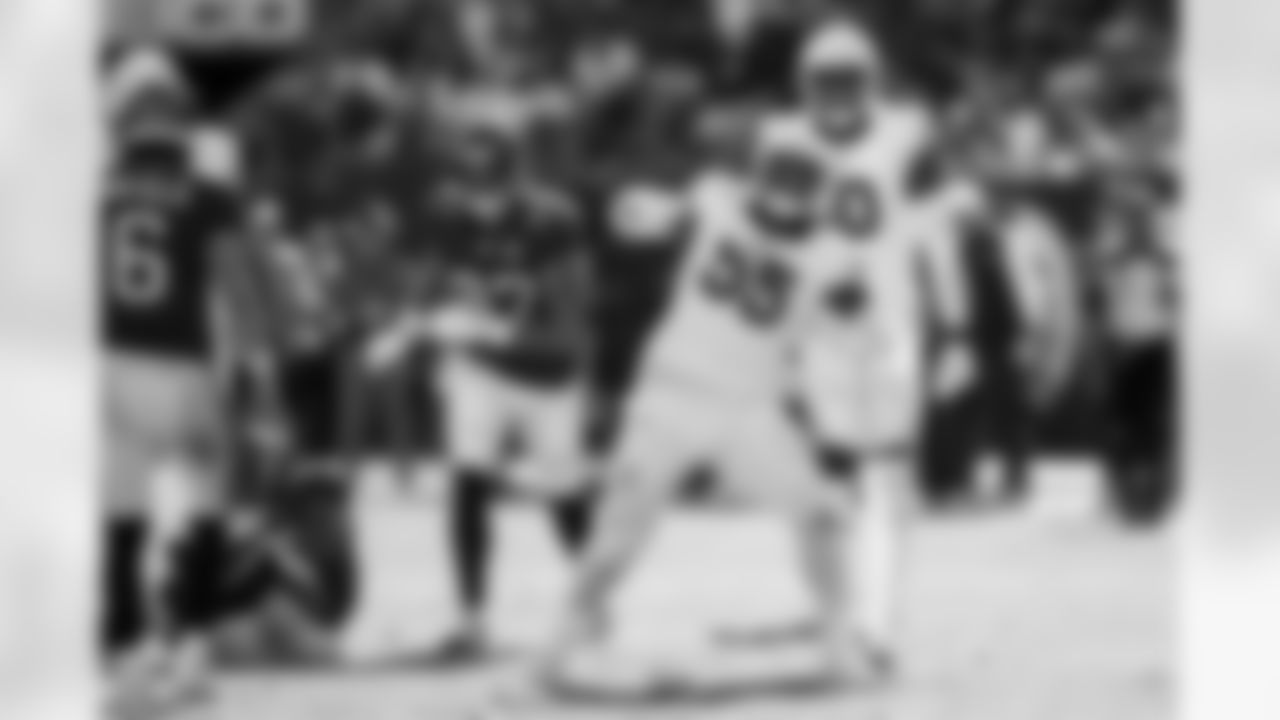 Arizona Cardinals defensive lineman Dante Stills (55) during the Week 13 regular season game between the Arizona Cardinals and the Tampa Bay Buccaneers on Sunday, Nov. 30, 2025 in Tampa, FL.