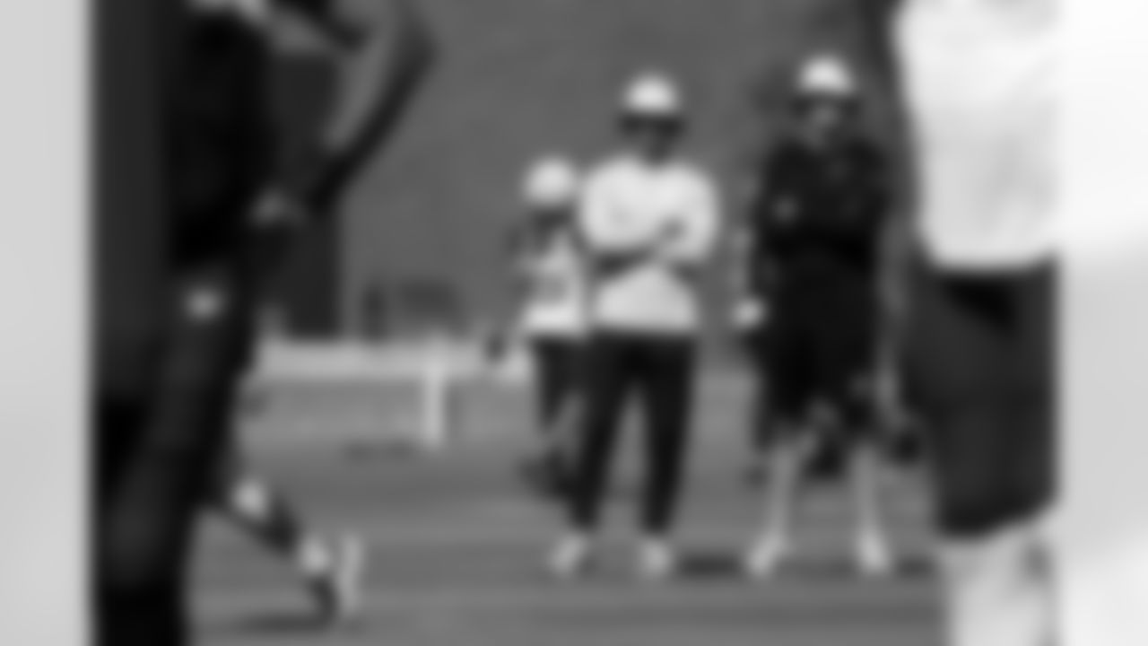 Arizona Cardinals Head Coach Jonathan Gannon and Arizona Cardinals General Manager Monti Ossenfort during practice at the Dignity Health Training Facility on Thursday, Oct. 16, 2025 in Tempe, AZ.