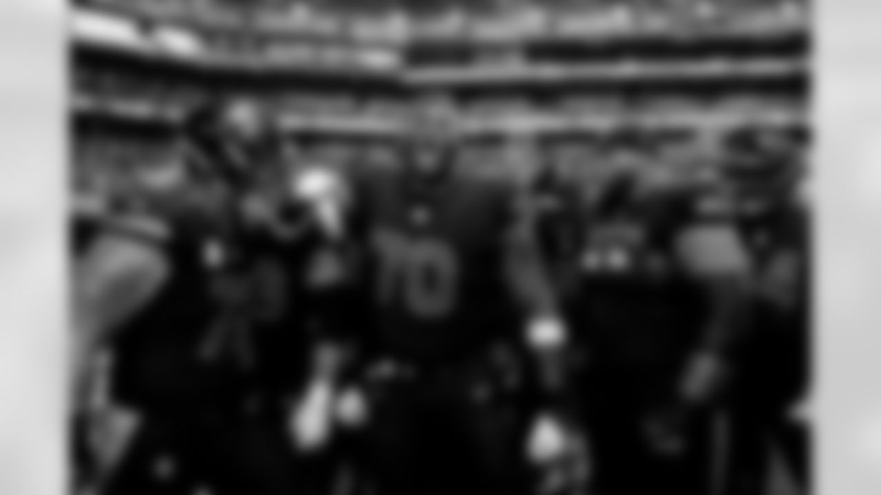 Arizona Cardinals offensive lineman Paris Johnson Jr. (70) during the Week 11 regular season game between the Arizona Cardinals and the San Francisco 49ers on Sunday, Nov. 16, 2025 at State Farm Stadium.