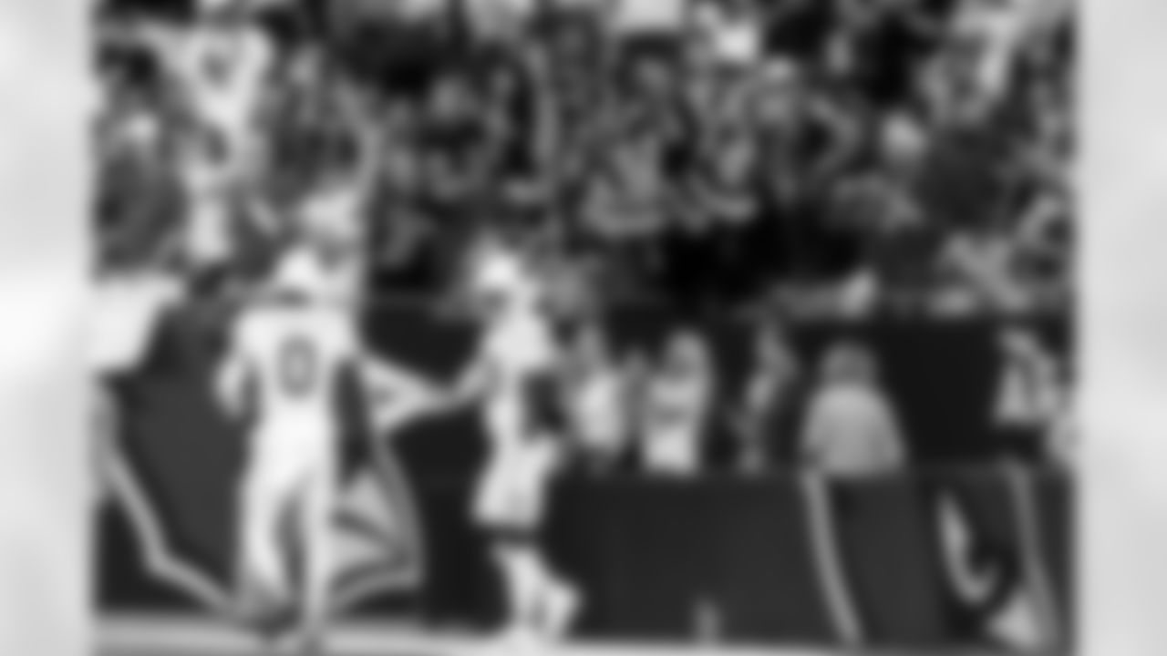 Fans during the Week 16 regular season game between the Arizona Cardinals and the Atlanta Falcons on Sunday, Dec. 21, 2025 at State Farm Stadium.