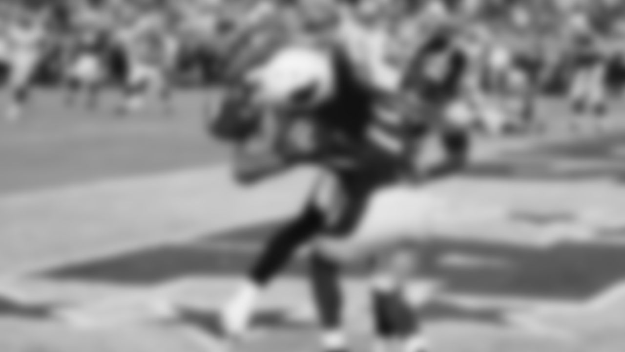 Larry Fitzgerald scores his first Super Bowl touchdown.