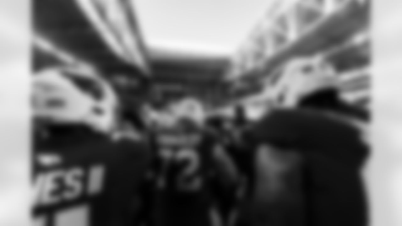 Arizona Cardinals offensive lineman Paris Johnson Jr. (70) during the Week 14 regular season game between the Arizona Cardinals and the Los Angeles Rams on Sunday, Dec. 7, 2025 at State Farm Stadium.