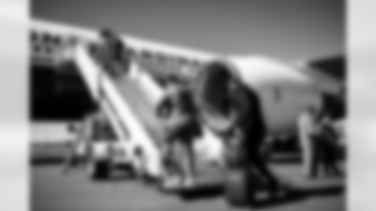 Arizona Cardinals defensive lineman Calais Campbell (93) and Arizona Cardinals offensive lineman Will Hernandez (76) travels to Seattle before the Week 10 regular season game against the Seattle Seahawks on Saturday, Nov. 8, 2025 in Phoenix, AZ.