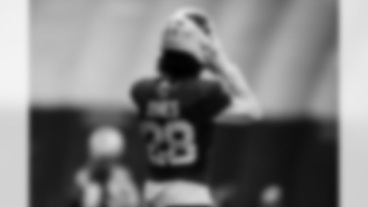 Arizona Cardinals cornerback Elijah Jones (28) during practice at the Dignity Health Training Facility on Thursday, Dec. 25, 2025 in Tempe, AZ.