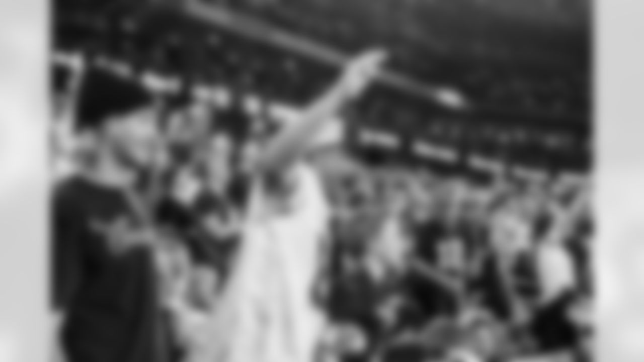 Fans during the Week 4 regular season game between the Arizona Cardinals and the Seattle Seahawks on Wednesday, Sep. 24, 2025 at State Farm Stadium.