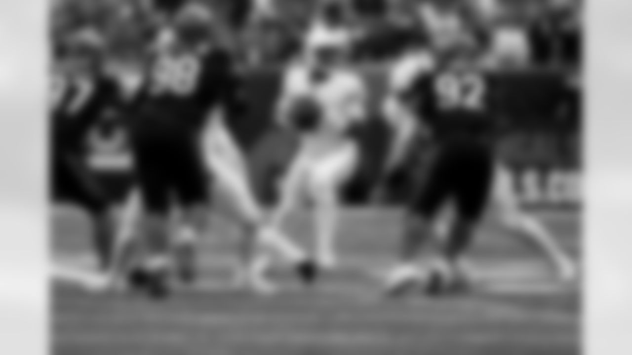 Arizona Cardinals quarterback Jacoby Brissett (7) during the Week 17 regular season game between the Arizona Cardinals and the Cincinnati Bengals on Sunday, Dec. 28, 2025 in Cincinnati, OH.