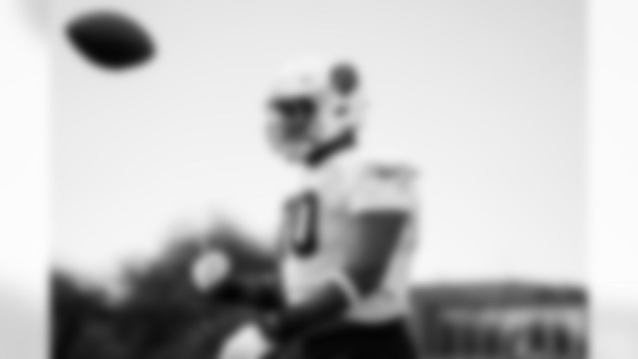 Arizona Cardinals offensive lineman Paris Johnson Jr. (70) during practice at the Dignity Health Training Facility on Wednesday, Nov. 26, 2025 in Tempe, AZ.