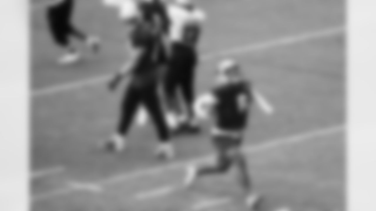 Arizona Cardinals running back James Conner (6) during 2025 Training Camp on Thursday, July 31, 2025 at State Farm Stadium.