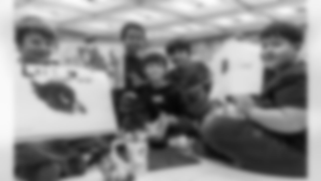 The Arizona Cardinals host a Milk and Cookies at Desert Vista Elementary School presented by SRP and Albertsons-Safeway on Friday, Nov. 21, 2025 in Apache Junction, AZ.