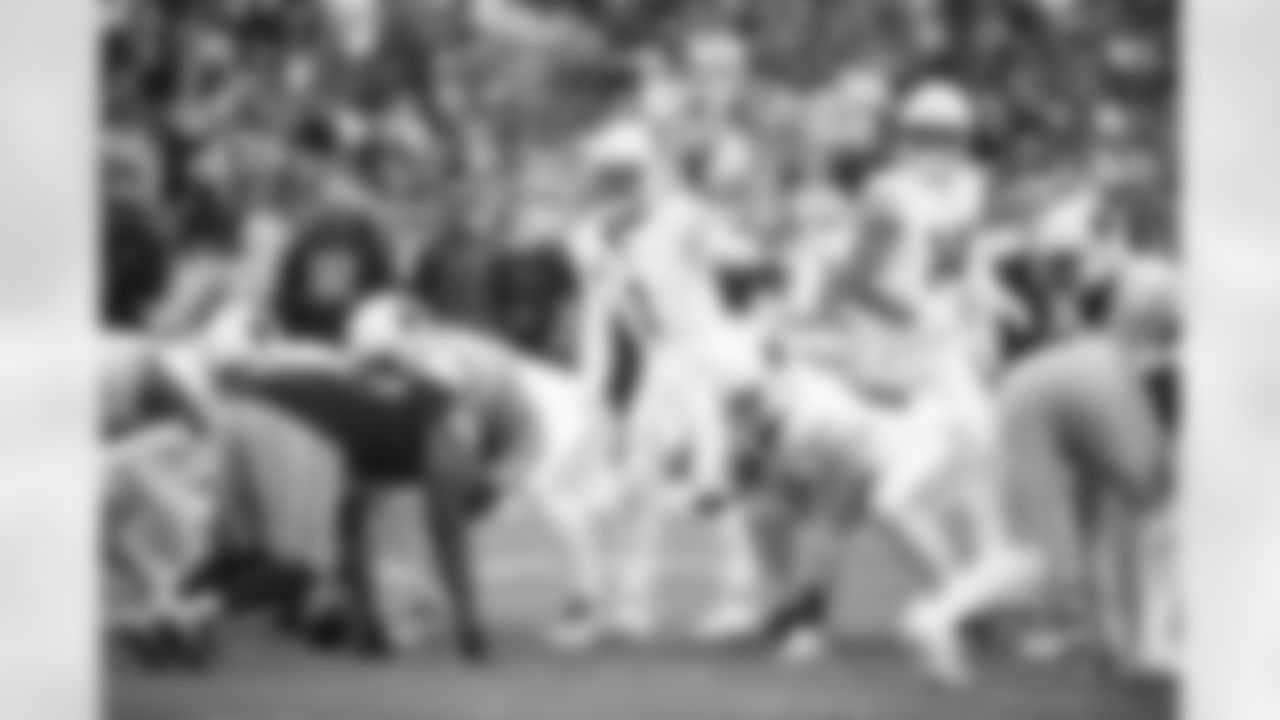 Arizona Cardinals quarterback Kyler Murray (1) during the Week 15 regular season game between the Arizona Cardinals and the San Francisco 49ers on Sunday, Dec 17, 2023 at State Farm Stadium.
