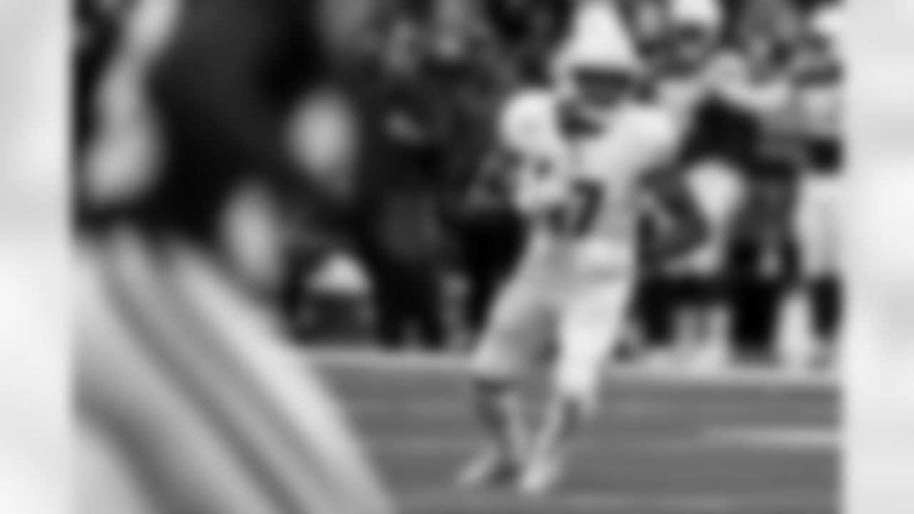 Arizona Cardinals wide receiver Zay Jones (17) during the Week 6 regular season game between the Arizona Cardinals and the Indianapolis Colts on Sunday, Oct. 12, 2025 in Indianapolis, IN.