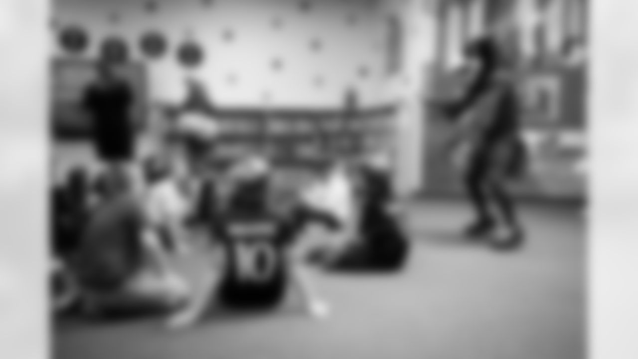 The Arizona Cardinals host a Milk and Cookies at Greenfield Elementary School presented by SRP and Albertsons-Safeway on Tuesday, Nov. 25, 2025 in Gilbert, AZ.