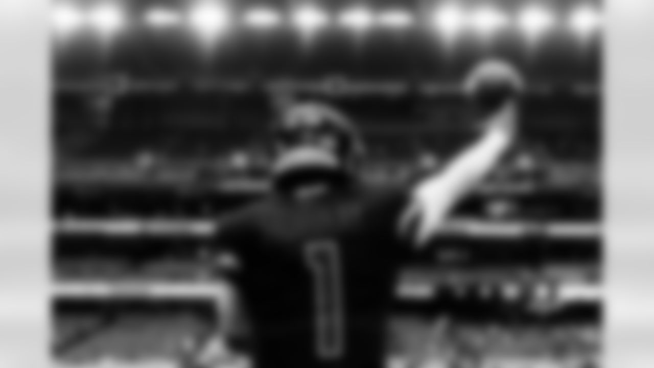 Arizona Cardinals quarterback Kyler Murray (1) during the Week 5 regular season game between the Arizona Cardinals and the Tennessee Titans on Sunday, Oct. 5, 2025 at State Farm Stadium.