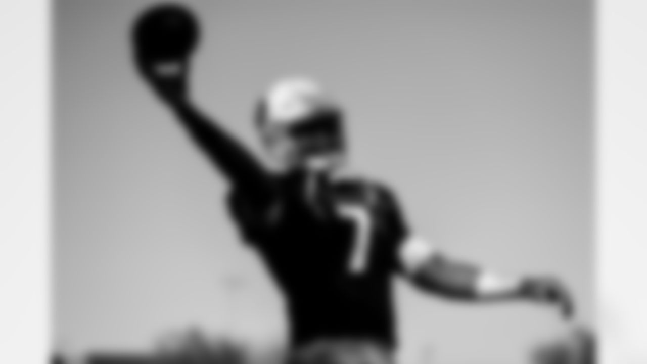 Arizona Cardinals quarterback Jacoby Brissett (7) during practice at the Dignity Health Training Facility on Friday, Nov. 7, 2025 in Tempe, AZ.